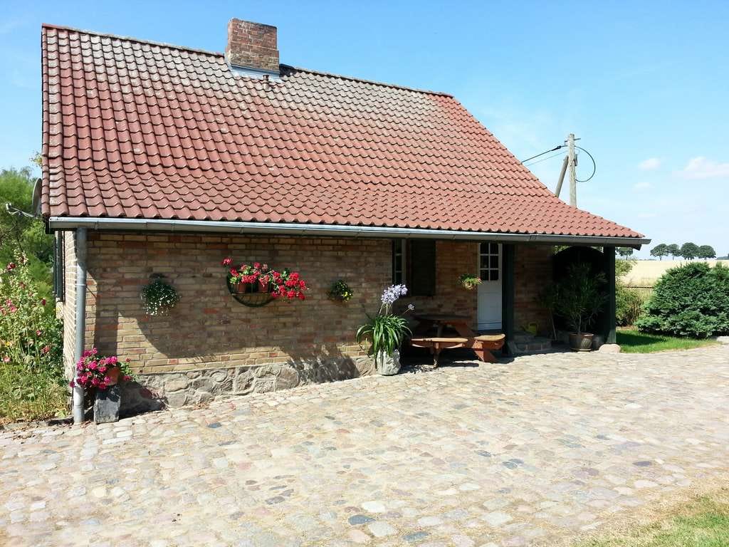 Immobilie in Klein Belitz - Ausdrucksstarker Resthof in bezaubernder Ortsrandlage  - Bild 0