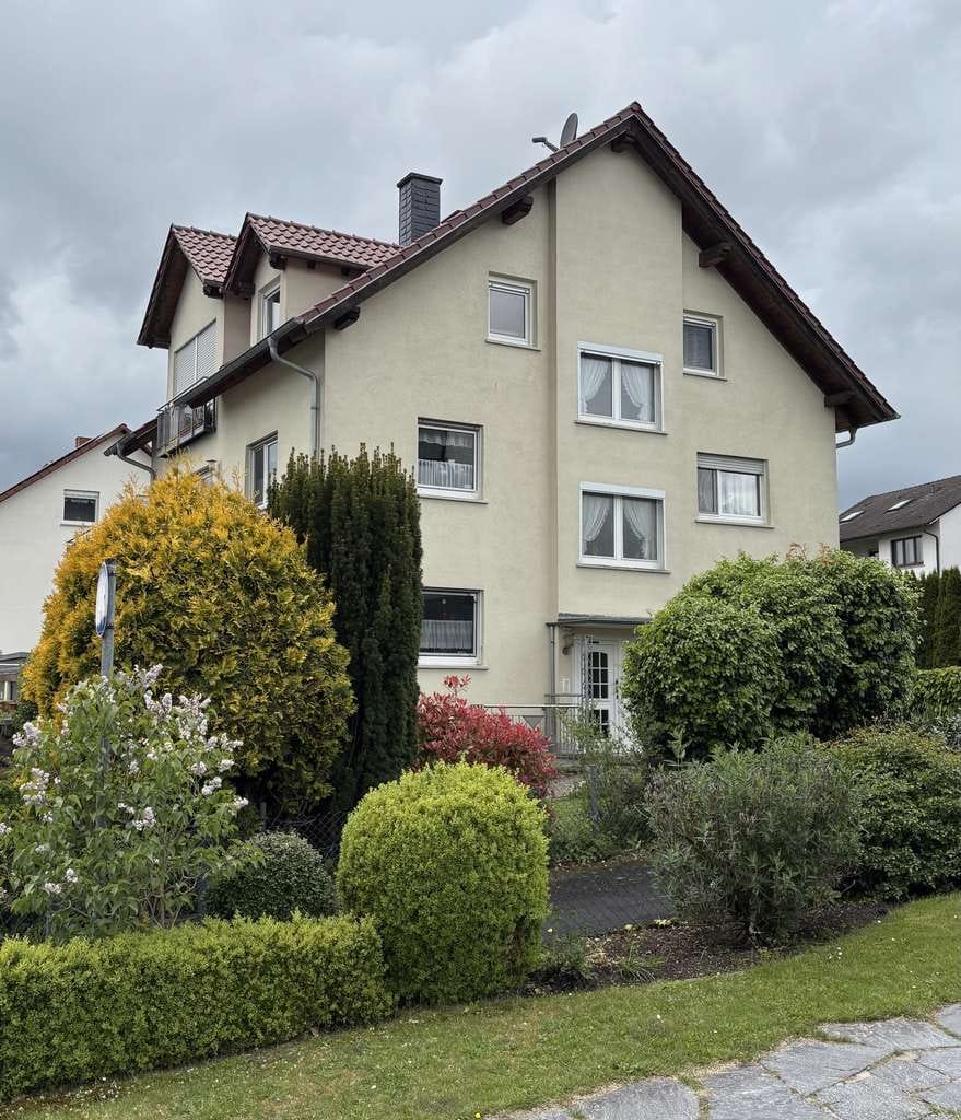 Immobilie in Petersberg - 3 Familienhaus, 2 Garagen, 1 Garten, Ruhe, Fernblick in Marbach - Bild 0