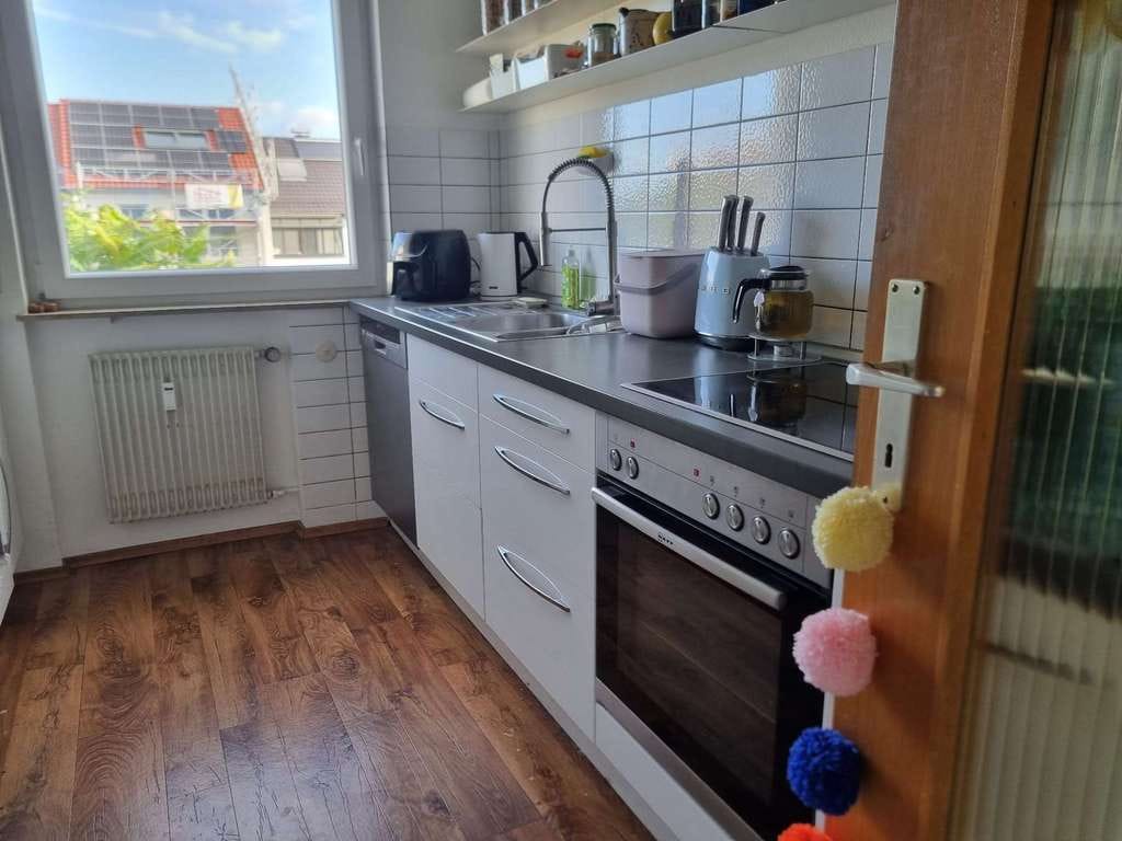 Immobilie in Schwaikheim - 1-3-Fam.-Haus mit mehreren Optionen - 2 Wohnungen bereits frei! - Bild 3