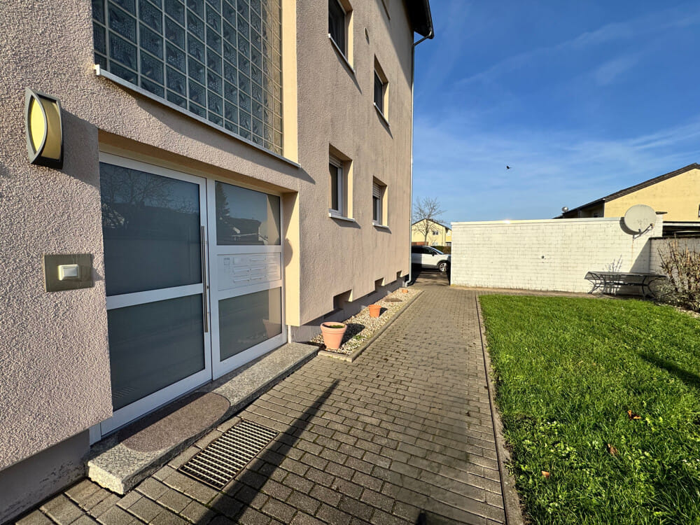 Immobilie in Freinsheim - Gut geschnittene 3-Zimmer-Wohnung in Stadtmauernähe – ideale Basis für individuelle Gestaltung - Bild 1