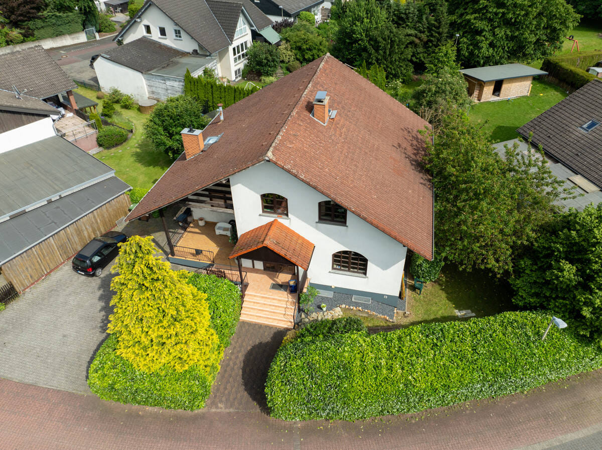 Immobilie in Großholbach - Mehrfamilienhaus mit Potenzial! - Bild 0