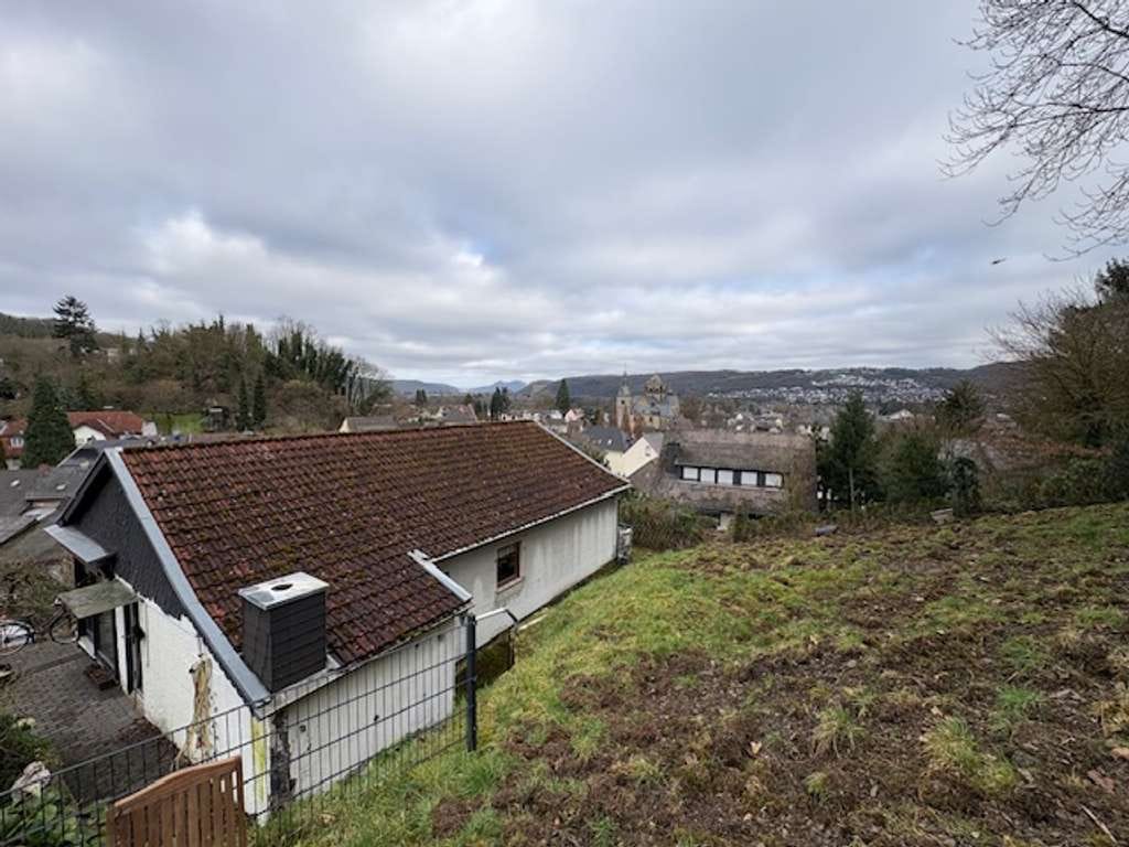 Immobilie in Remagen - Charmantes Haus in Höhenlage - Weitblick über Remagen inklusive - Bild 0