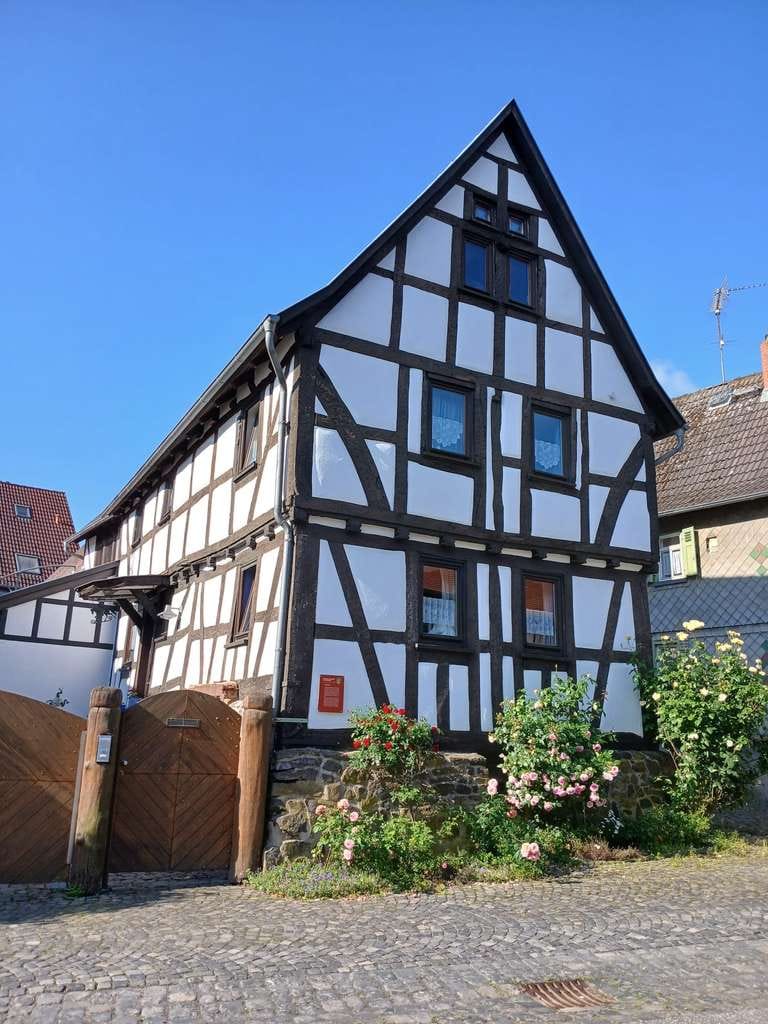 Immobilie in Reichelsheim - Historisches Anwesen in der Nähe einer Reitanlage - Bild 1