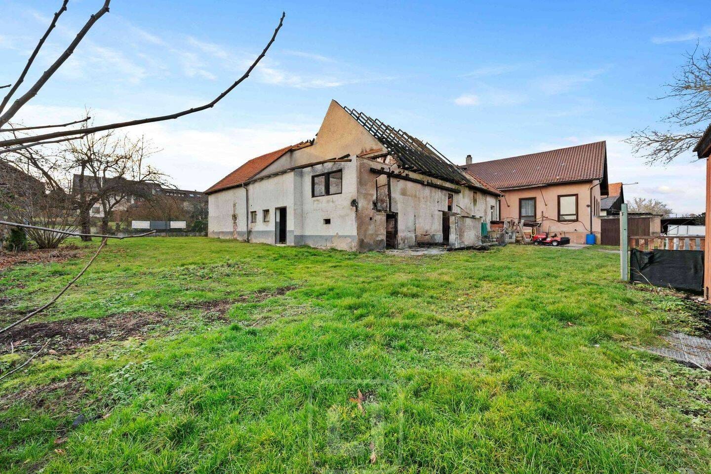 Immobilie in Bad Liebenzell - Mehrfamilienhaus mit 3 Wohneinheiten | Grundstück mit Scheune | Garten - Bild 4