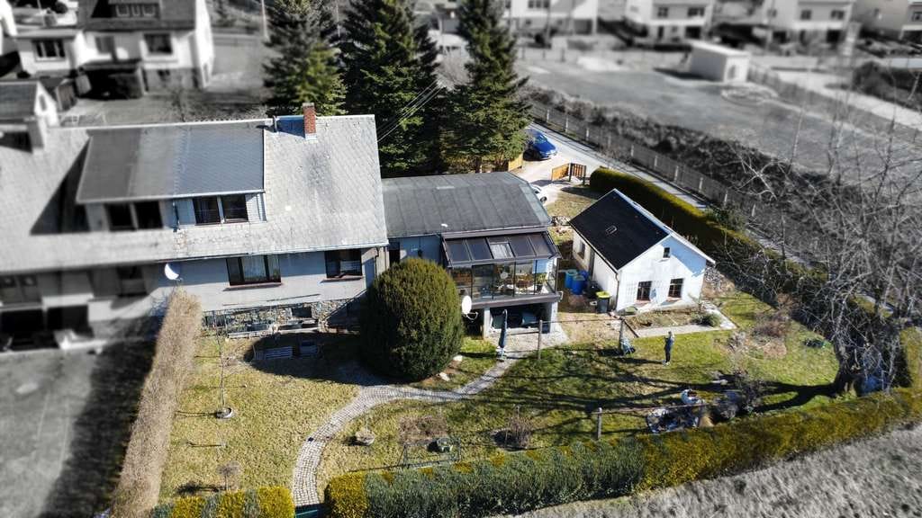 Immobilie in Lauter-Bernsbach - Doppelhaushälfte mit Traumblick – Wohnen in schöner Lage von Lauter-Bernsbach! - Bild 4
