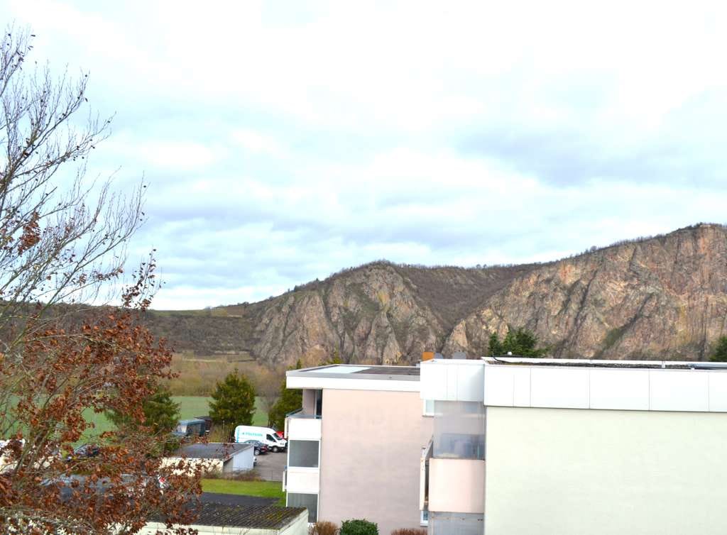 Immobilie in Bad Kreuznach - Ruhige 2-ZKB-Eigentumswohnung mit Balkon & Garage, neues Dach bereits bezahlt - Bild 1
