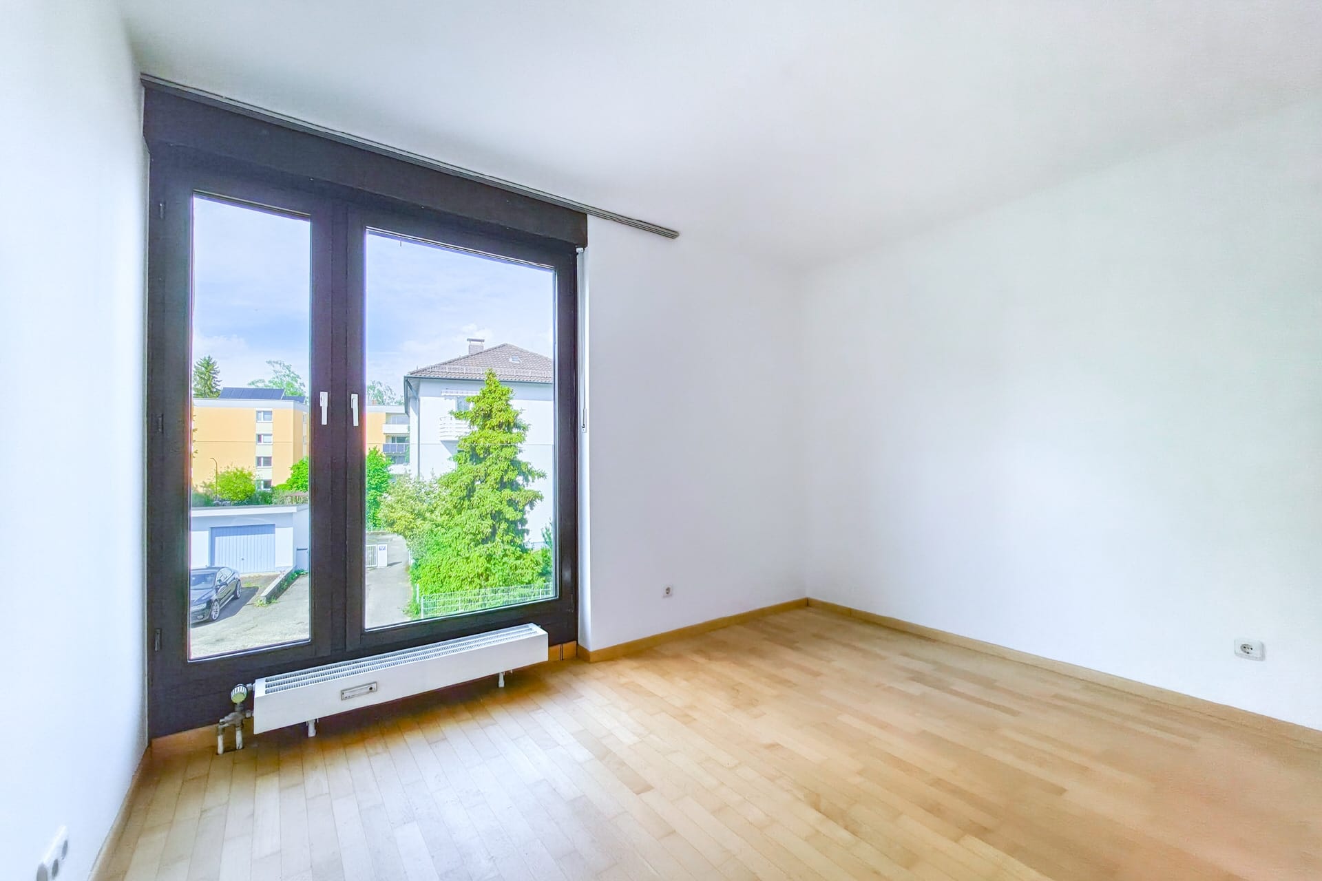 Immobilie in Eichenau - AIGNER - Helle 3-Zimmer-Wohnung mit zwei Balkonen und perfekter Anbindung in Eichenau - Bild 4