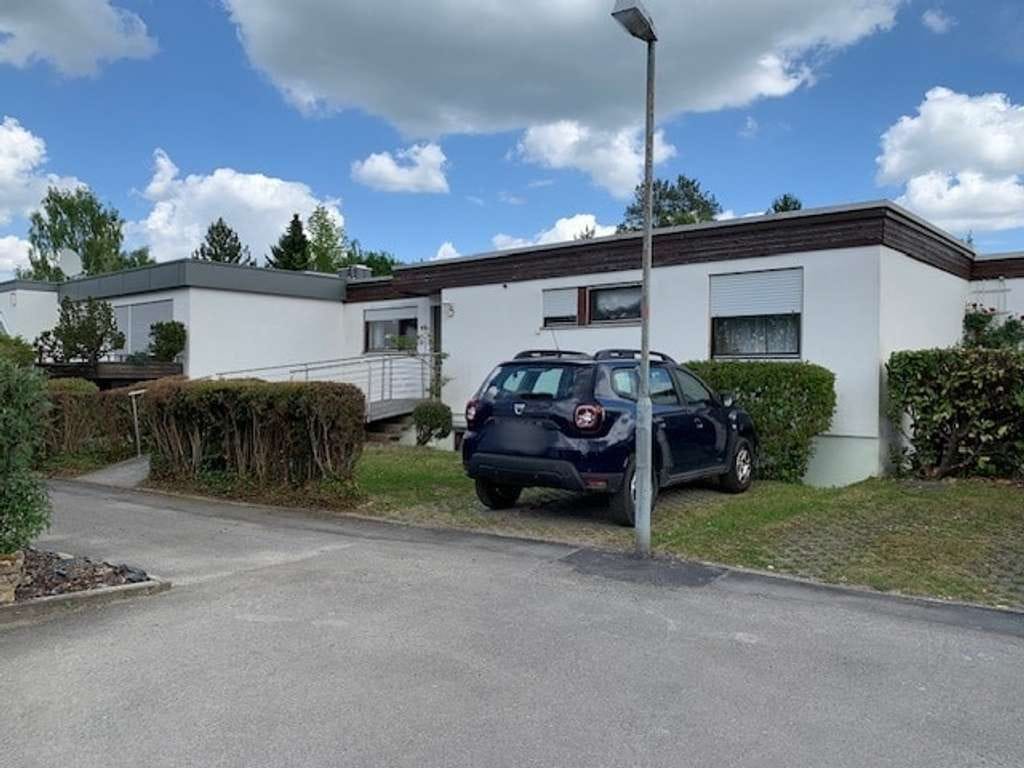 Immobilie in Dettenhausen - ..ein Haus für die Familie am Ortsrand von Dettenhausen, Wohngebiet "Sauwasen"... - Bild 2