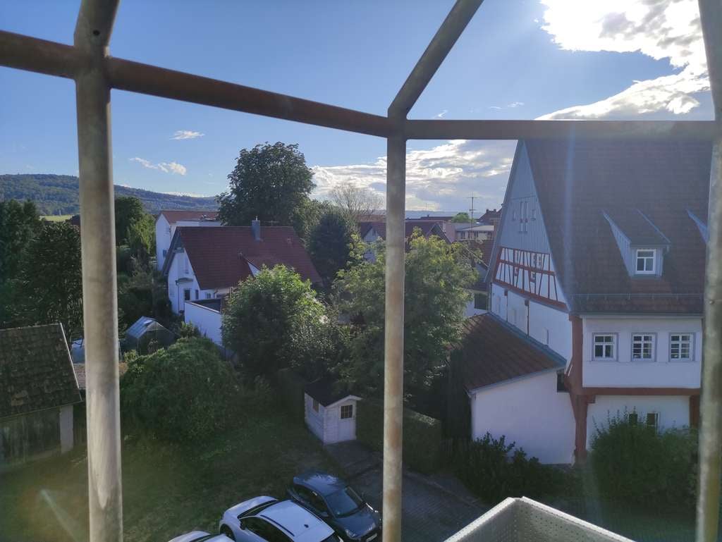 Immobilie in Urbach - Lichtdurchflutete 4-Zimmer-Maisonette-Wohnung mit Westbalkon - Bild 0