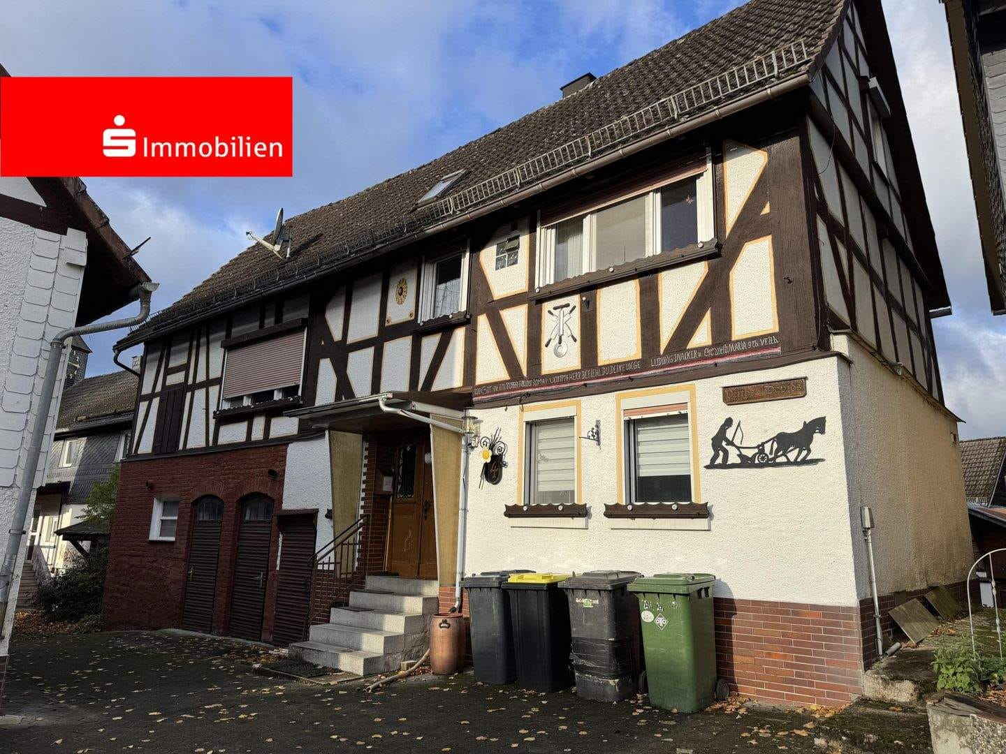 Immobilie in Battenberg - Einfamilienhaus mit Nutzgebäuden! - Bild 0