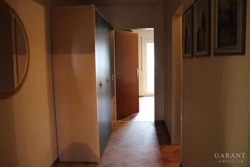 Immobilie in Lauffen am Neckar - Investieren in Betongold - 3 Zimmer-Wohnung mit Balkon und Außenstellplatz sucht neuen Investor! - Bild 3