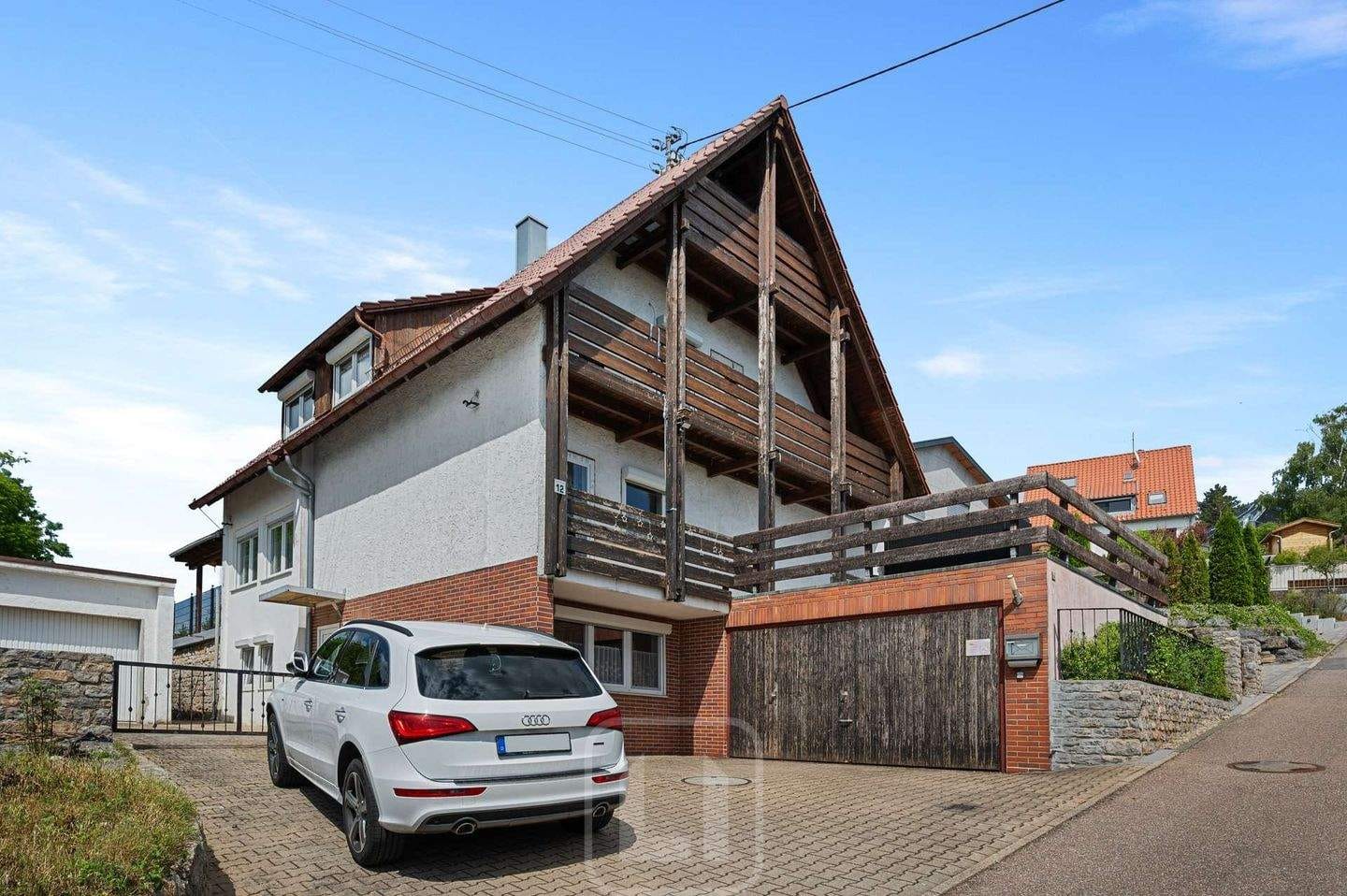 Immobilie in Heimsheim - Modernisiertes Mehrgenerationenhaus mit ELW | 231 m² Wohnfläche | 827 m² Grundstück - Bild 3