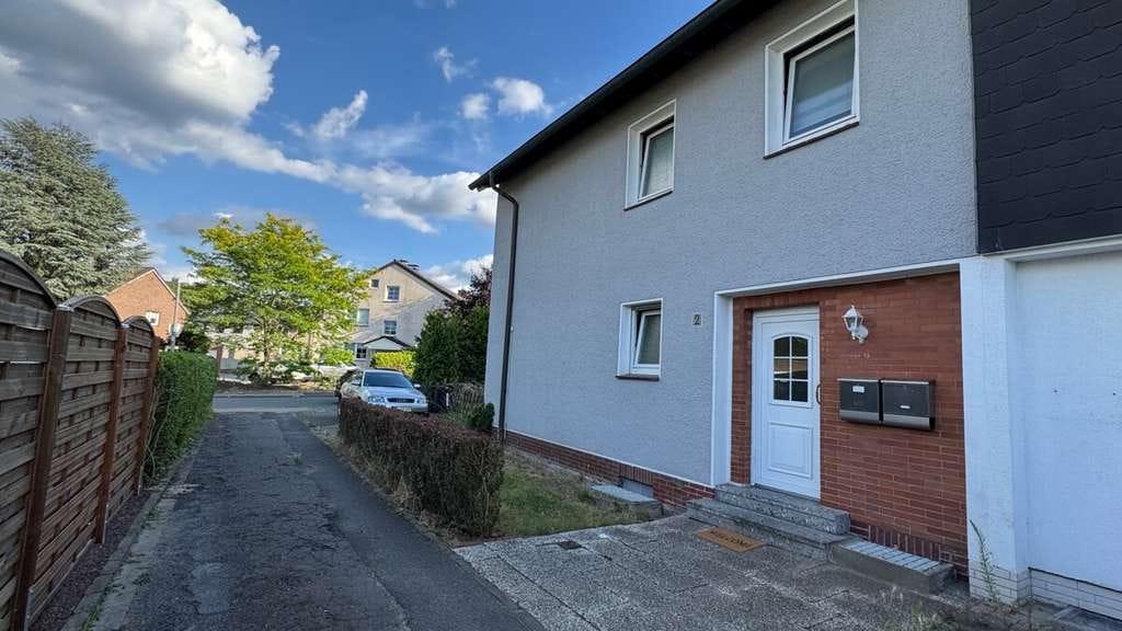Immobilie in Waltrop - Zweifamilienhaus als Generationenhaus oder Kapitalanlage
in ruhiger Wohnlage von Waltrop - Bild 2