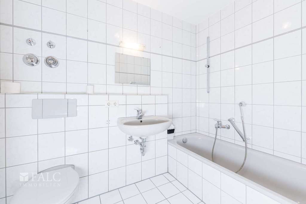 Immobilie in Birkenfeld - Schöner Schnitt - Allein, zu zweit oder zu dritt - Bild 2