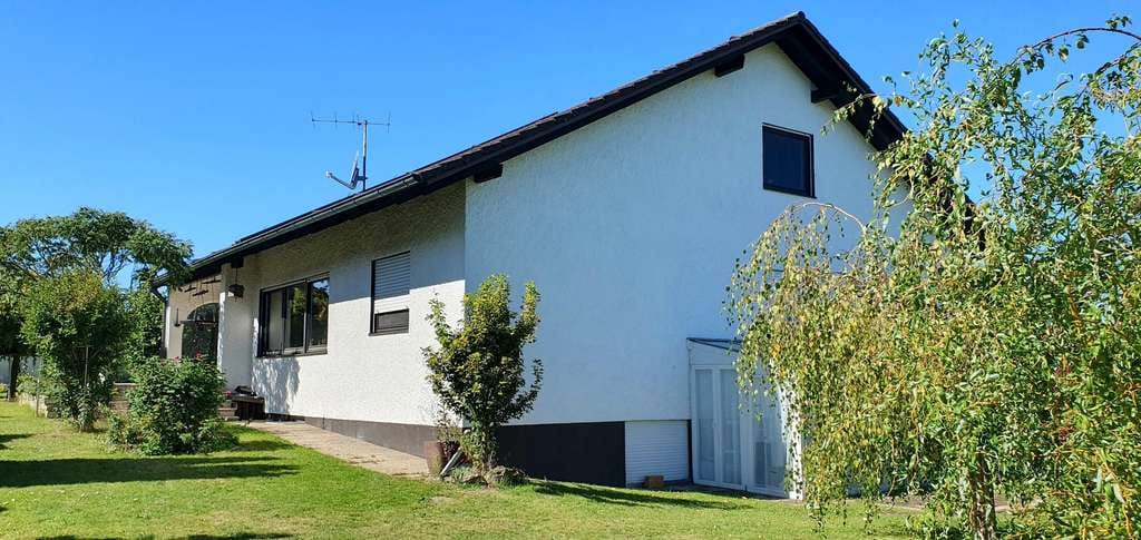 Immobilie in Reichertshofen - Großzügiges EFH mit 1.040 m² Grundstück - ideal für Pendler München/Ingolstadt (A9 in 5 Min.) - Bild 1