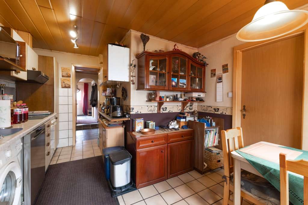 Immobilie in Groven - Solide Doppelhaushälfte mit weitläufigem Grundstück und Modernisierungspotenzial in Lunden - Bild 4