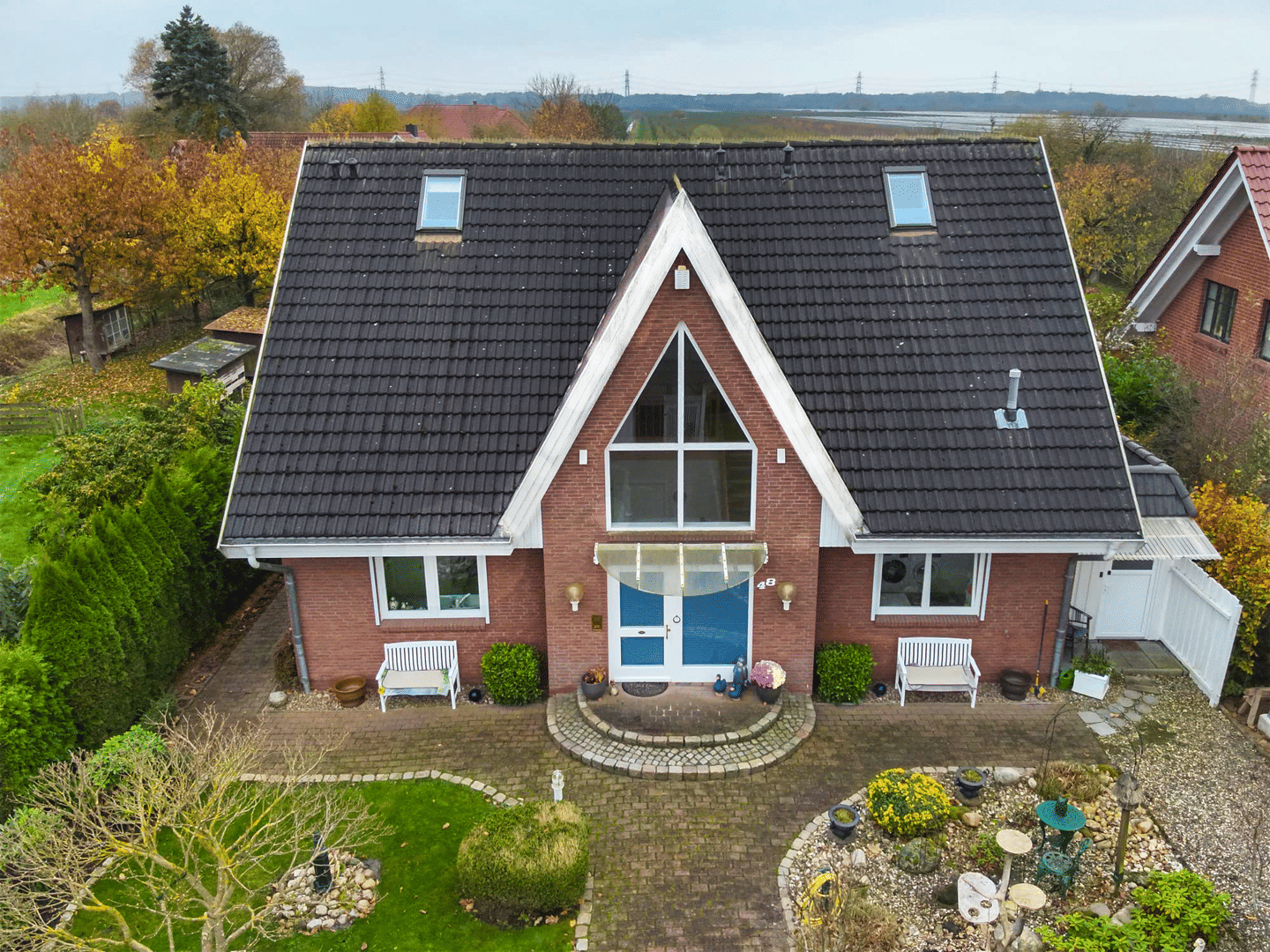 Immobilie in Hollern-Twielenfleth - Exklusives Zweifamilienhaus in Hollern-Twielenfleth! 204 m² Wohnfläche, 1.100 m² Grundstück & luxuriöse Ausstattung mit traumhaften Weitblick - Bild 0