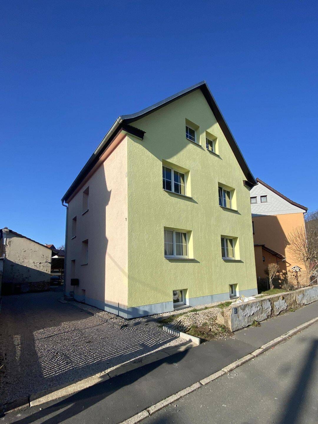 Immobilie in Bad Blankenburg - Familienidyll oder Anlageobjekt- alles passt! - Bild 0