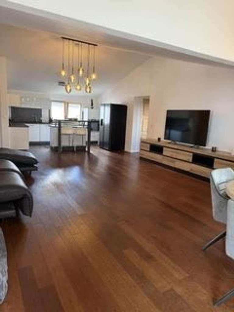 Immobilie in Rudersberg - Haus in Haus - Helle 4,5-Zimmer-Wohnung mit Balkon und viel zusätzlicher Fläche - Bild 0