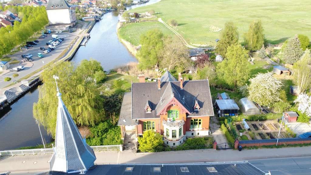 Immobilie in Bützow - Historisches Anwesen Mit Ökologischer Sanierung Und Wellnessbereich Am Wasser In Bützow - Bild 1
