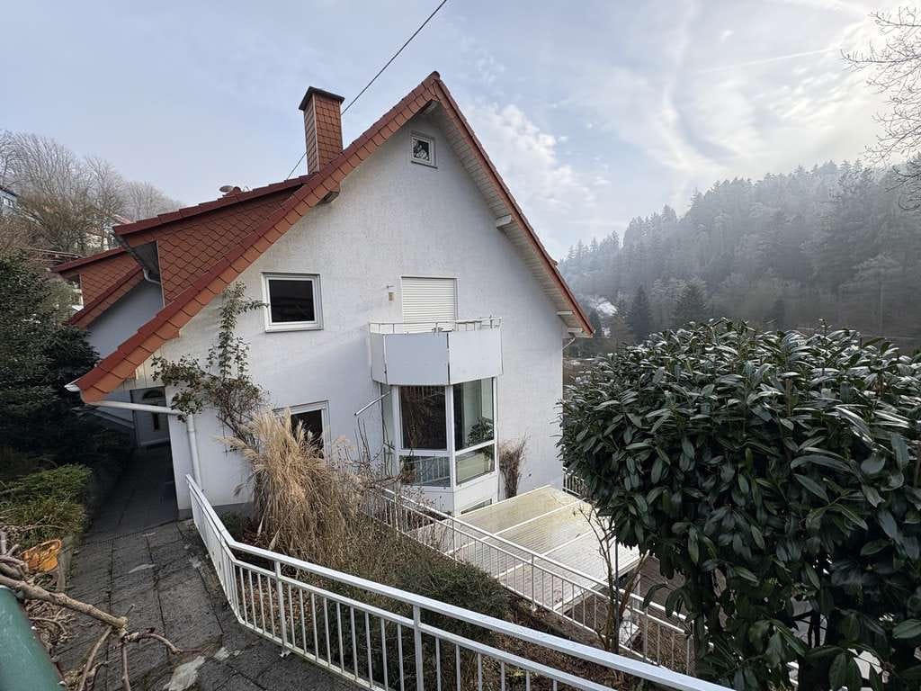 Immobilie in Schriesheim - SCHÖNES EINFAMILIENHAUS-DOPPELHAUSHÄLFTE IN SCHRIESHEIM ZU VERKAUFEN - Bild 0