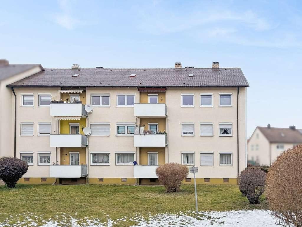 Immobilie in Weißenburg i. Bay. - Gepflegte und vermietete 3-Zimmer-Eigentumswohnung mit Stellplatz in Weißenburg - Bild 2
