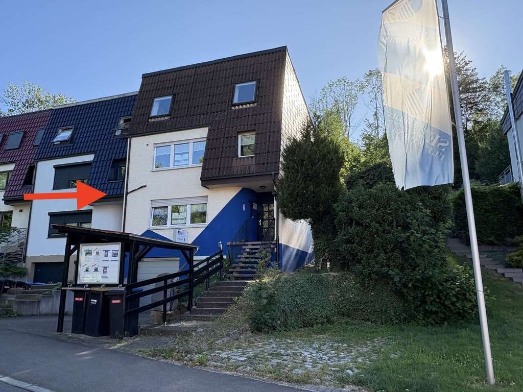 Immobilie in Pfullingen - Gute Vermietbarkeit * Provisionsfrei * Aufteilbarkeit als WG * REH + ELW - Bild 0