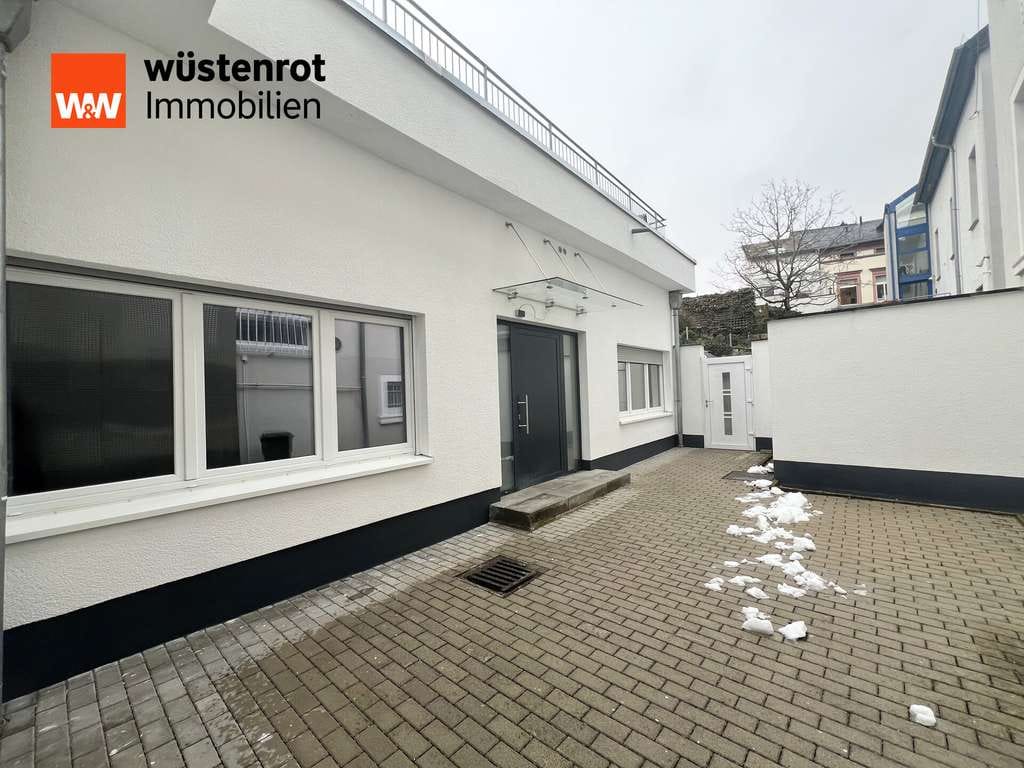 Immobilie in Idstein - Wie ein eigenes Haus – Gesamter Anbau (BJ 2017) mit Dachterrasse & privatem Innenhof... - Bild 1