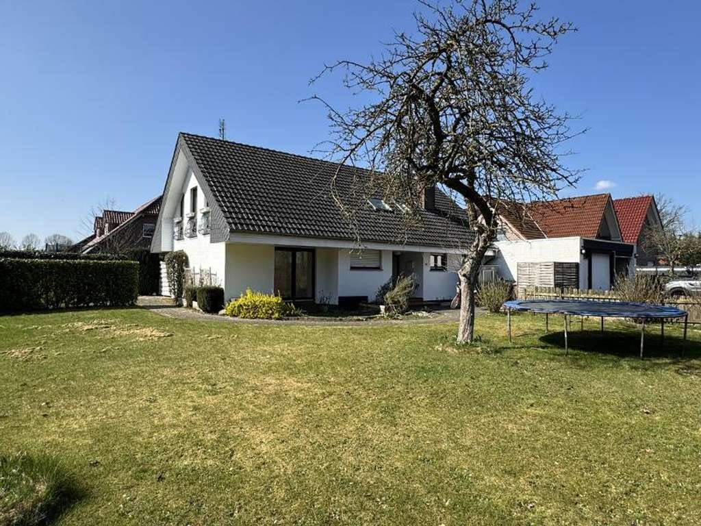 Immobilie in Lindern (Oldenburg) - Zweifamilienhaus in zentraler Ortslage - Bild 0