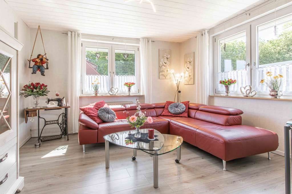 Immobilie in Krummhörn - Gepflegtes Einfamilienhaus mit Wohlfühlcharakter - Bild 2