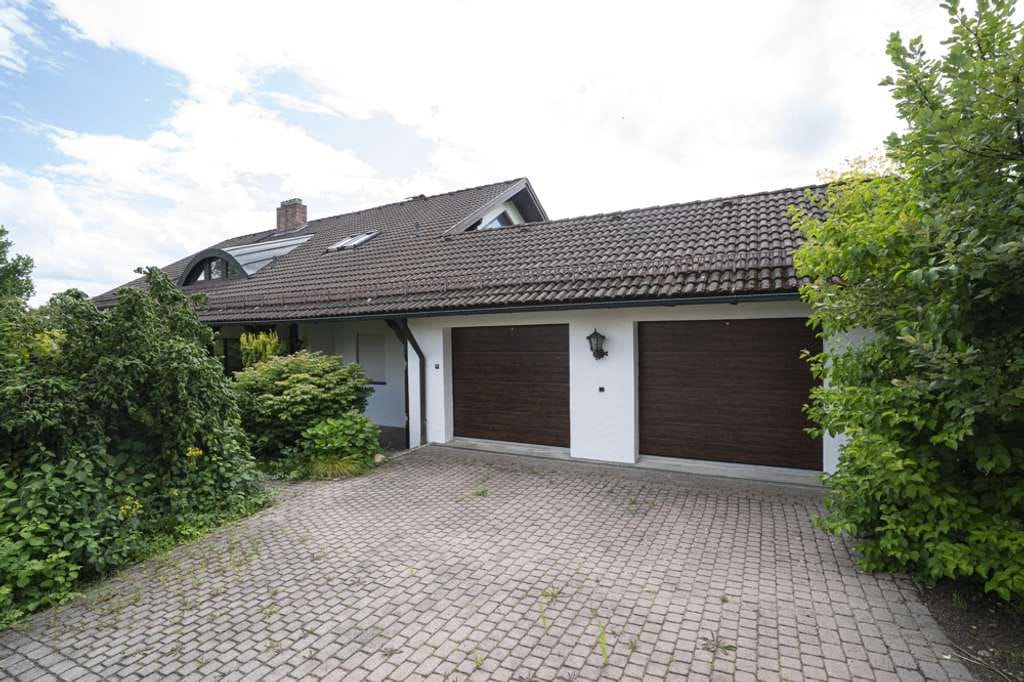 Immobilie in Lautertal - Exklusives Einfamilienhaus am Waldrand mit traumhaftem Panoramablick! - Bild 2