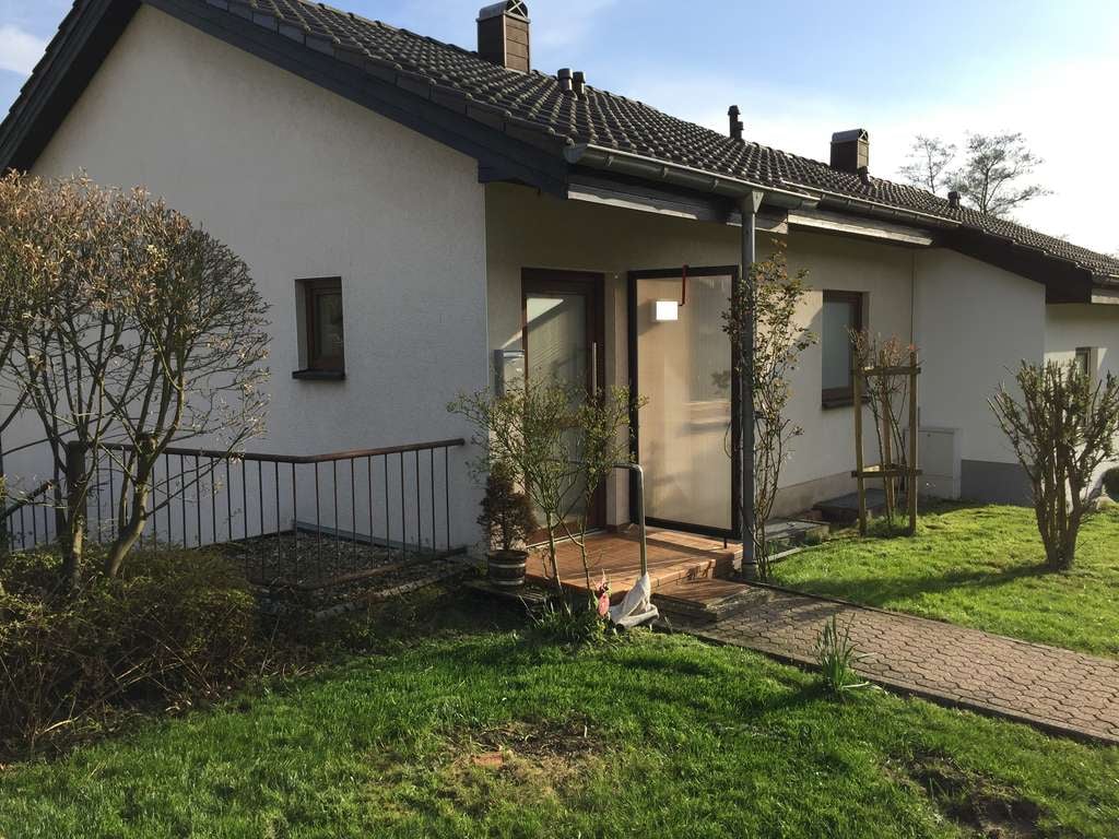 Immobilie in Tholey - Doppelhaushälfte mit 2 Wohneinheiten in ruhiger Lage - Bild 0