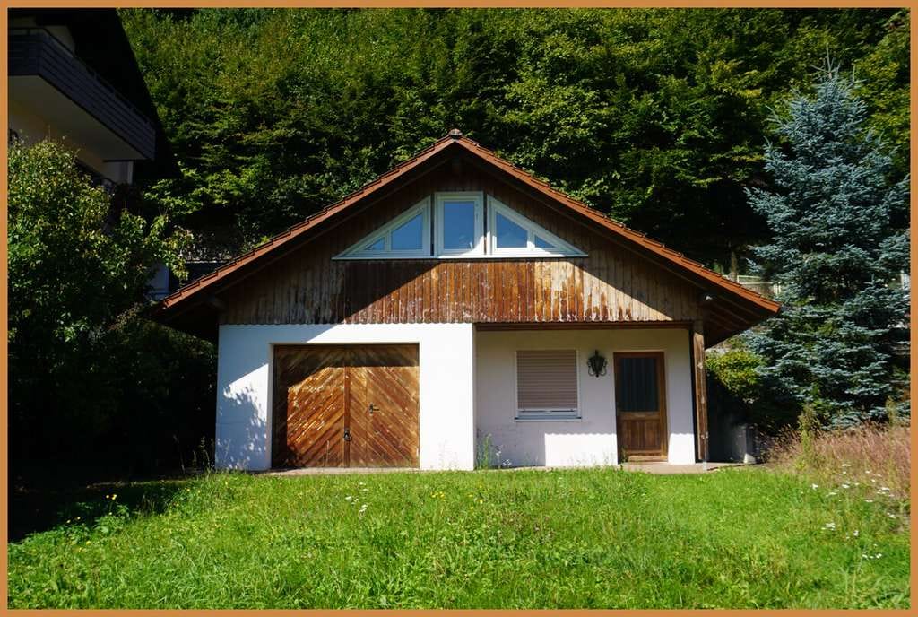 Immobilie in Oberharmersbach - Idyllisches Einfamilien-Wohnhaus mit traumhaftem Grundstück in ruhiger Wohnlage ! - Bild 4