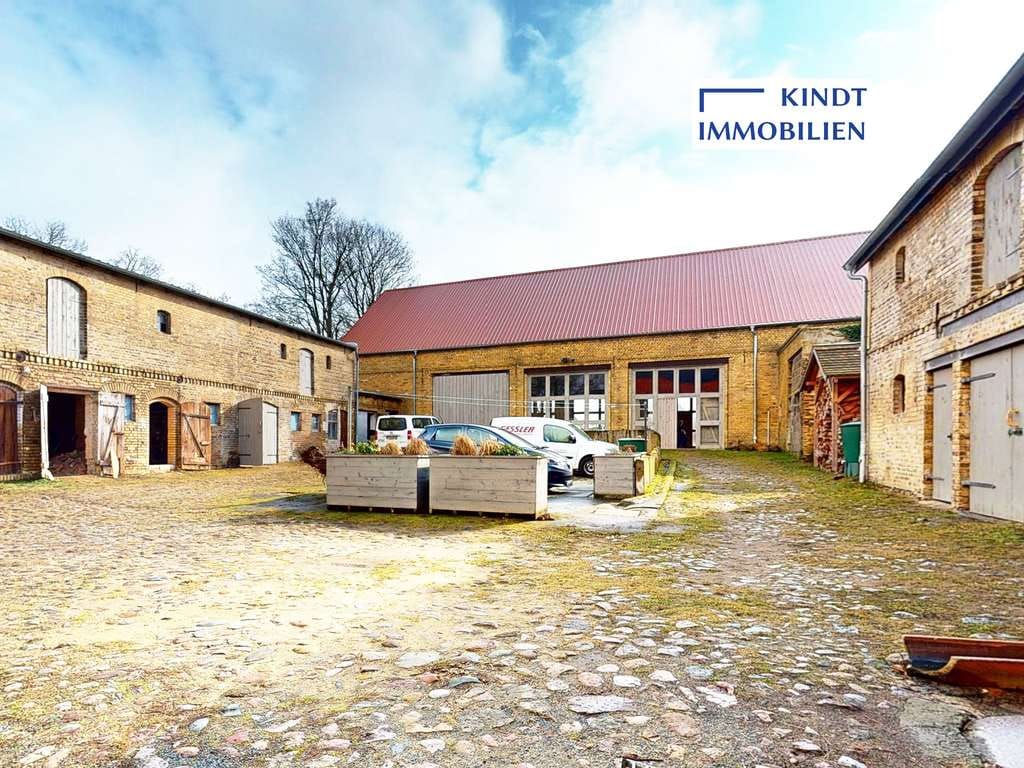 Immobilie in Niedergörsdorf - Vierseithof: Vielfältig nutzbar mit Scheune, Garage, Remise, Werkstatt, Stall und Garten - Bild 0