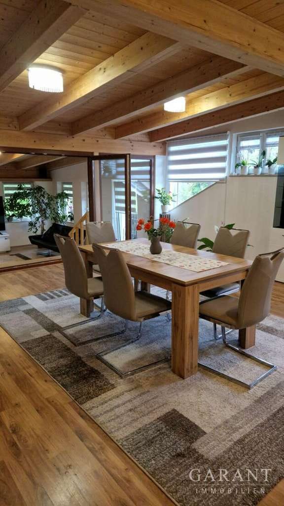 Immobilie in Neuhaus am Inn - Repräsentatives Wohn- und Geschäftshaus - 171 qm Wohnen, 206 qm Gewerbe, umfangreich modernisiert - Bild 4
