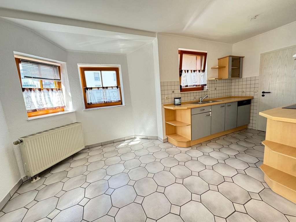 Immobilie in Idstein - Stilvolle, gepflegte 4-Zimmer-Dachgeschosswohnung mit Einbauküche in Idstein - Bild 4