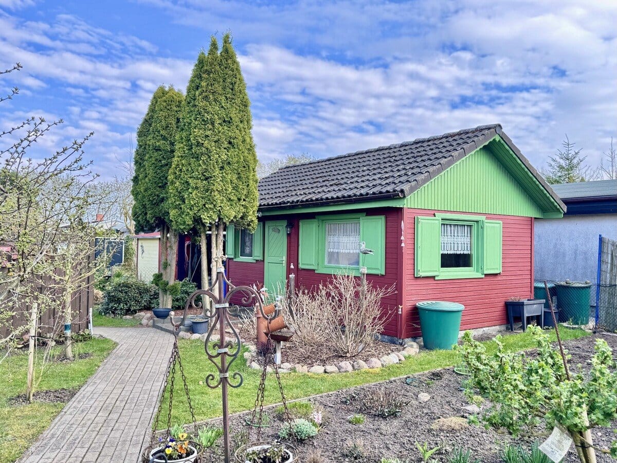 Immobilie in Krugsdorf - HORN IMMOBILIEN ++ Einfamilienhaus mit Wintergarten, Kamin und Gästehaus in Krugsdorf bei Pasewalk - Bild 3