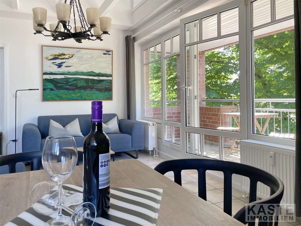 Immobilie in Bastorf - Rerik | voll möbliertes Penthouse-Apartment mit Balkon, Kamin und fußläufig zum Sandstrand - Bild 2