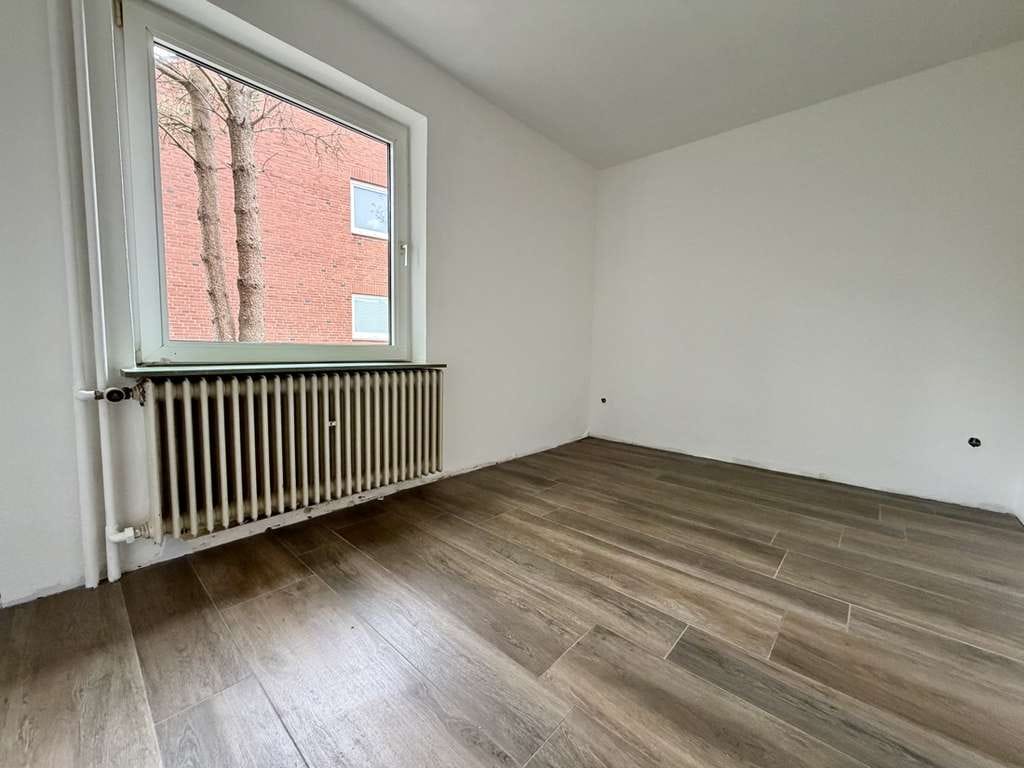 Immobilie in Meldorf - Renovierungsbedürftiges Einfamilienhaus mit Einliegerwohnung in ruhiger Wohnlage von Meldorf! - Bild 4