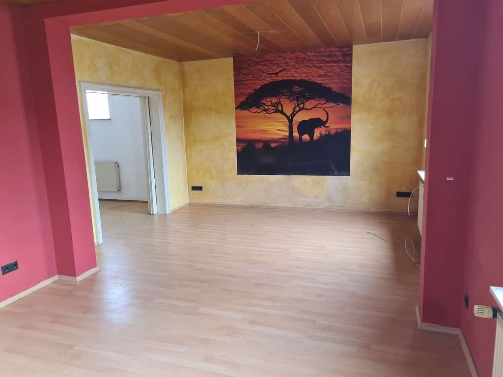 Immobilie in Erzhausen - Erzhausen,  1- bis 2-Familienhaus mit Bauplatz und Scheune - Bild 2