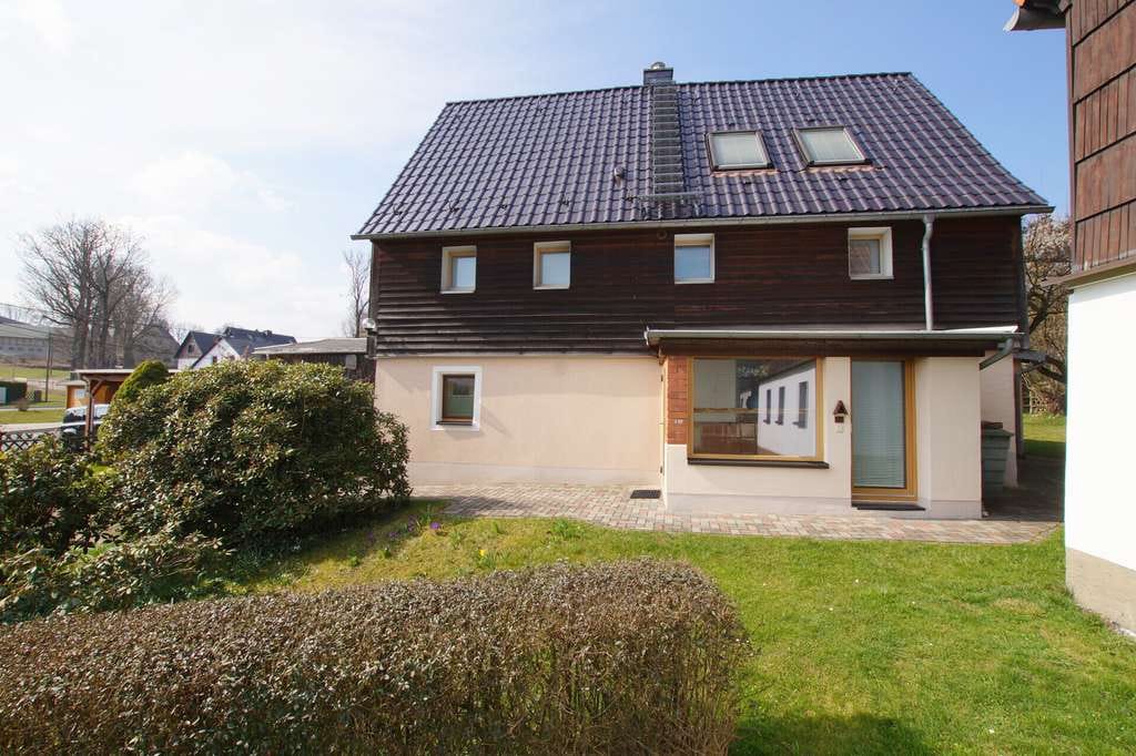 Immobilie in Dippoldiswalde - Flexibles Fachwerkhaus mit Einliegerwohnung – ideal für Wohnen, Vermieten oder Feriennutzung - Bild 1