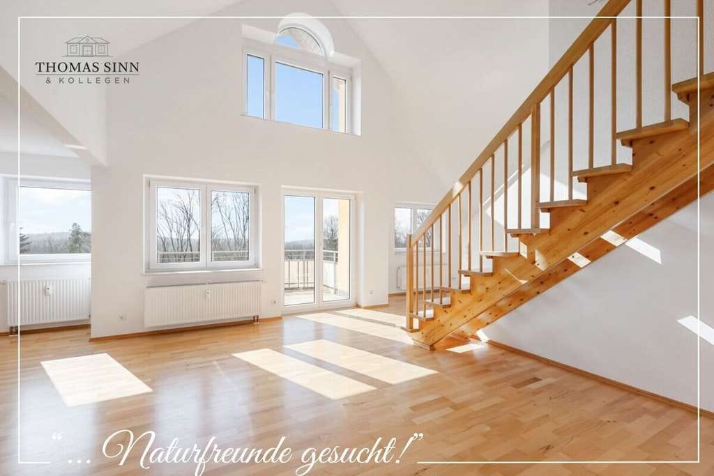 Immobilie in Löwenstein - Lichtdurchflutete 3,5-Zimmer-DG-Maisonette-Galerie-Wohnung in herrlicher Aussichtslage - Bild 0