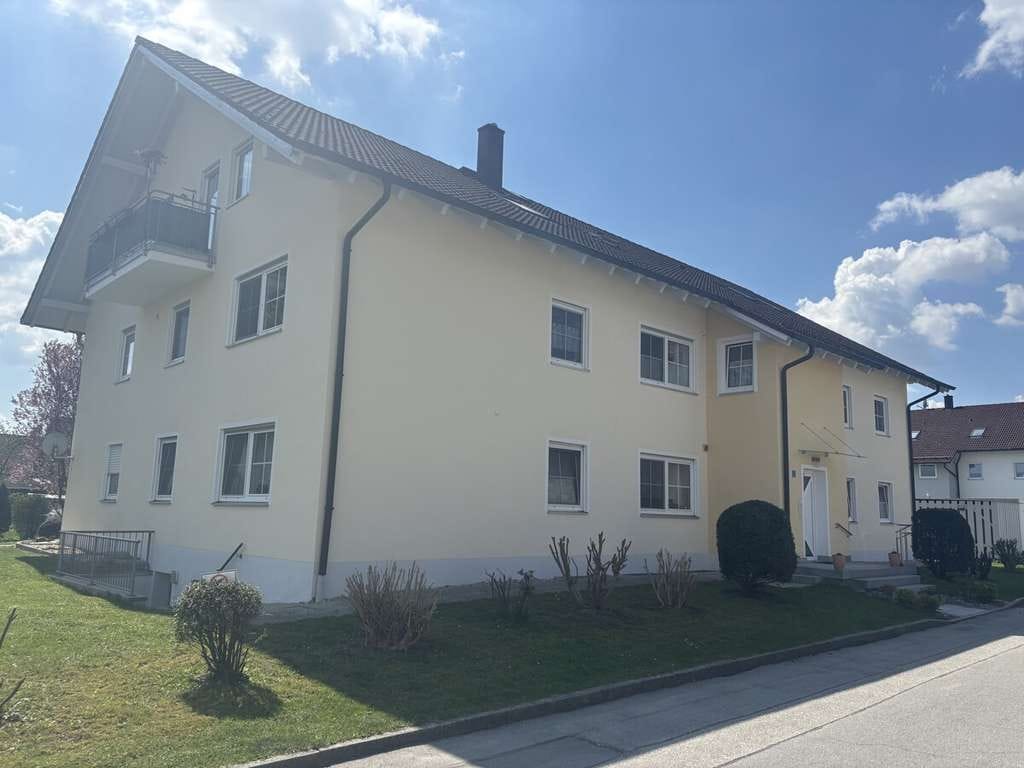 Immobilie in Aidenbach - VERWIRKLICHEN SIE IHREN TRAUM VOM EIGENHEIM: SCHÖNE 3-ZIMMER-WOHNUNG IN AIDENBACH! - Bild 1