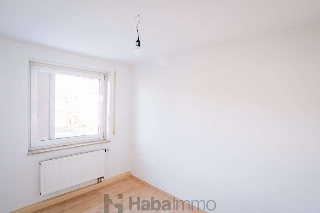 Immobilie in Türkheim - Ihr neues Zuhause: Lichtdurchflutetes Reihenmittelhaus mit Südgarten - Bild 3