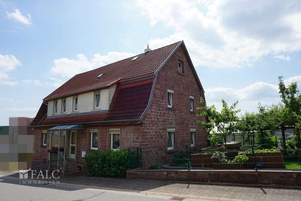 Immobilie in Limbach - Großes 1-2 Familienhaus mit Doppelgarage in Balsbach - Bild 3