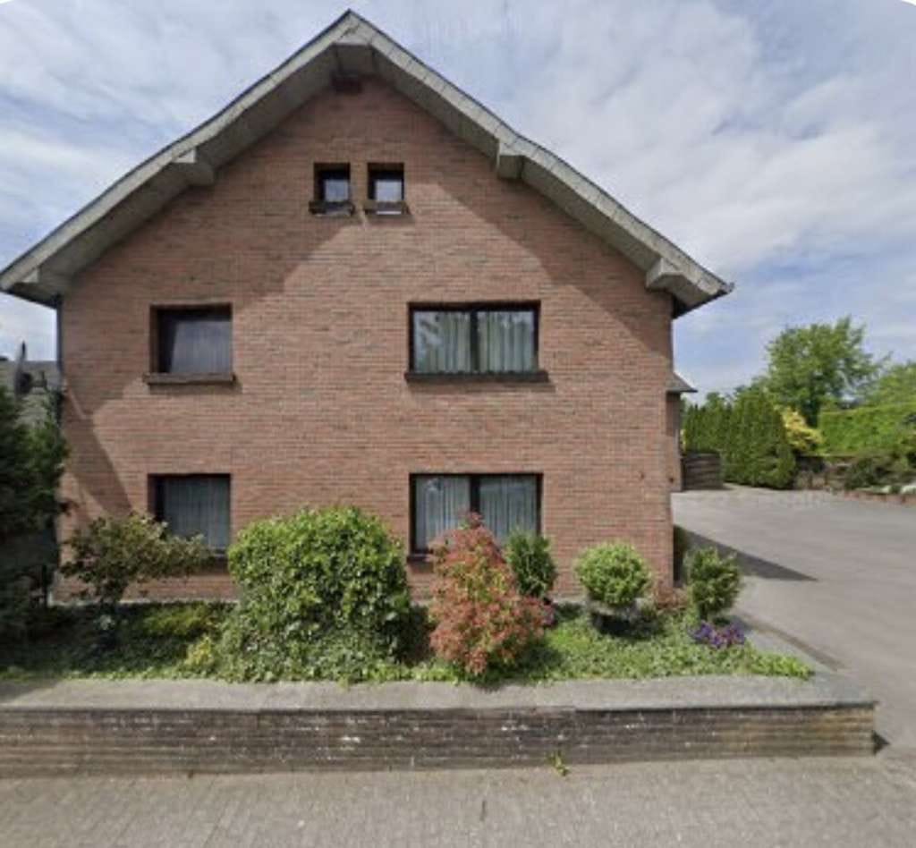 Immobilie in Monschau - Charmantes vermietetes Zweifamilienhaus mit Nebengebäuden in Monschau-Konzen - Bild 2