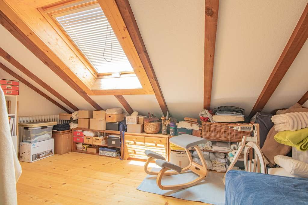 Immobilie in Ühlingen-Birkendorf - 1,5-Zimmer Dachgeschosswohnung 
mit Galerie und Balkon -
Natur pur in ruhiger Sackgasse 
in Ühlin - Bild 4