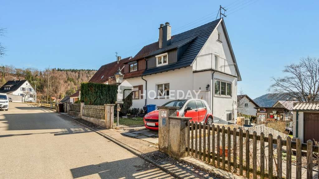 Immobilie in Meßstetten - Ankommen und wohlfühlen: Solide Doppelhaushälfte mit Süd-Terrasse,  Gartenidylle und Stellplatz - Bild 0