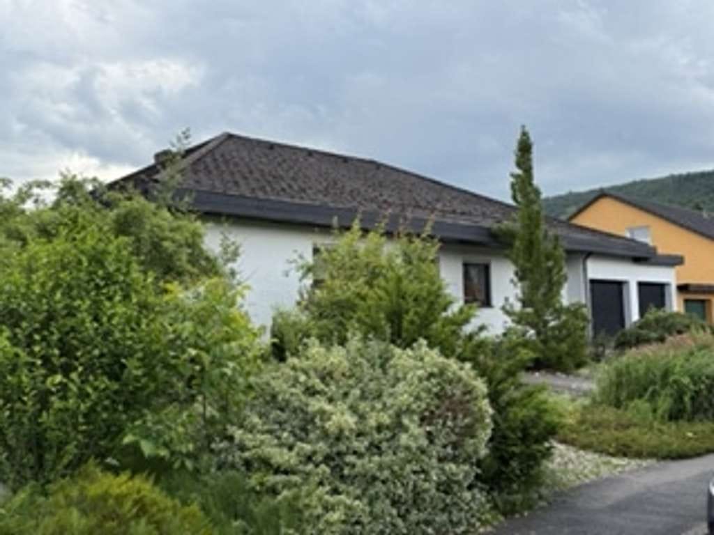 Immobilie in Reinhardshagen - Dieser Bungalow kann Ihr neues zu Hause sein - Bild 1