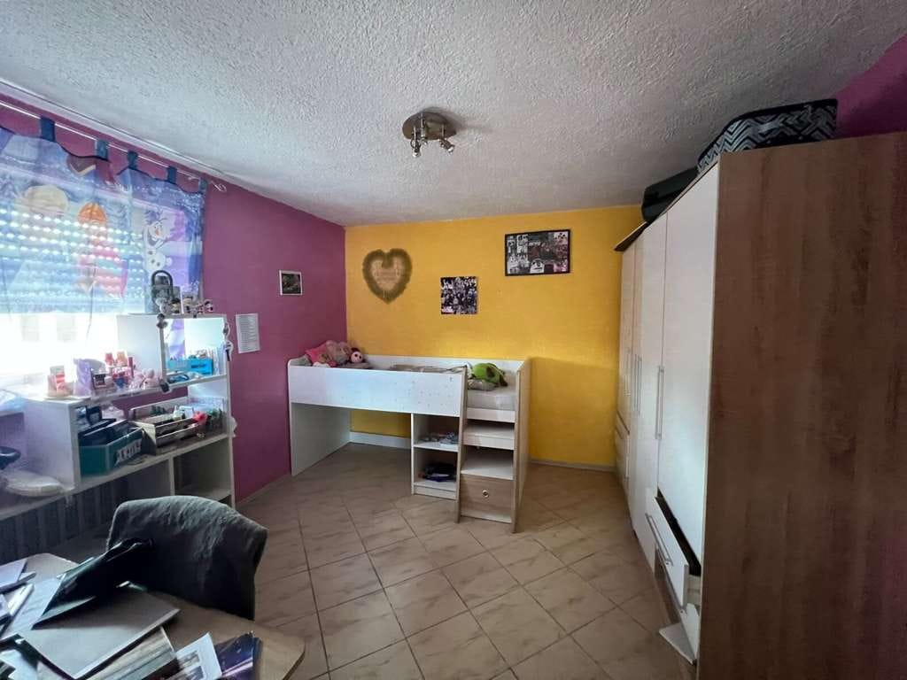 Immobilie in Biessenhofen - Vielseitiges Familienhaus in Altdorf - Raum für 1 bis 3 Parteien - Bild 4